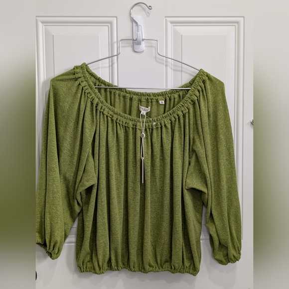 Max Studio Green Blouse Elegant Top - Picture 6 of 7